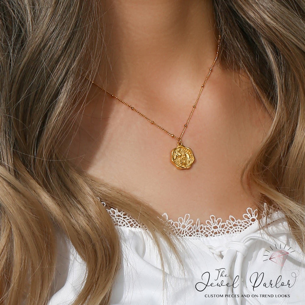 Cherry Blossom Flower Pendant Necklace Waterproof Tarnish-free 18K Gold-plated